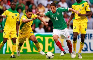 Chicharito le marcó también a Guayana en un partido del Eliminatoria Mundialista.