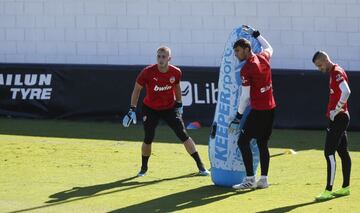 Cillessen, Rivero y Jaume.