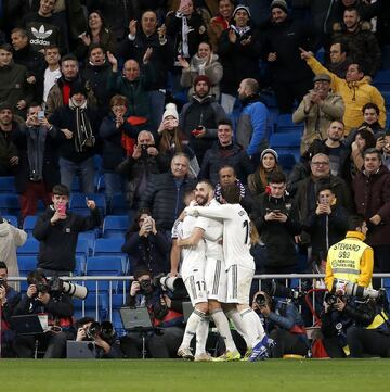 Benzema puso el definitivo 4-2 en el marcador.