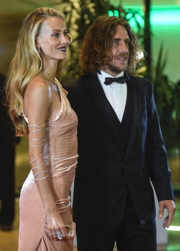 Puyol y su esposa.