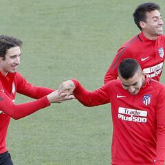 El Atleti trabajó sin Griezmann:
Correa le suplirá ante el Betis