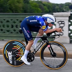 Evenepoel vuelve a competir tras su abandono en el Giro de Italia