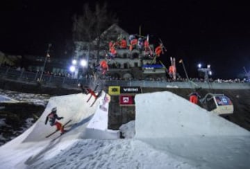 Jesper Tjäder en su ronda ganadora que incluyó este impresionante doble.