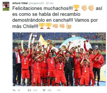 Arturo Vidal celebró a distancia el nuevo título de la Selección