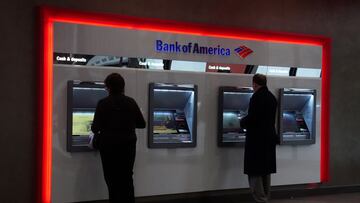 US financial institutions hit by deposit delays
