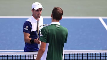 La fe de Bautista tumba a Medvedev y va a por Djokovic