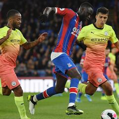 Revolución de Pep: una defensa con dos medios y a casi 50 mts