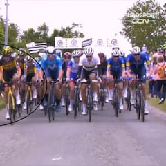 Condenan a 1.200 euros a la espectadora que causó una masiva caída en el Tour