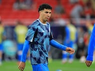 Jorge Sanchez of Cruz Azul during to the FIFA Derby of the Americas 2025 match between Cruz Azul and CR Flamengo as part of FIFA Intercontinental Cup 2025 at Ahmad Bin Ali Stadium on December 10, 2025 in Doha, Qatar.