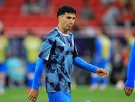 Jorge Sanchez of Cruz Azul during to the FIFA Derby of the Americas 2025 match between Cruz Azul and CR Flamengo as part of FIFA Intercontinental Cup 2025 at Ahmad Bin Ali Stadium on December 10, 2025 in Doha, Qatar.