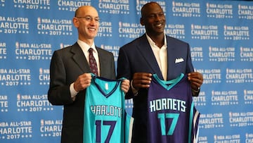 Jordan reúne a los jugadores de los Hornets para paliar la crisis