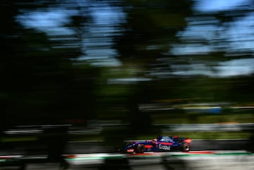 Daniil Kvyat de Toro Rosso.