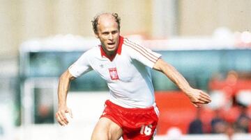 Un artillero como pocos en el mundo, Lato jugó con los Potros del Atlante entre 1982 y 1984, antes había sido el Campeón goleador de la Copa del Mundo de 1974