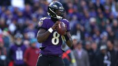 BALTIMORE, MARYLAND - DECEMBER 04: Quarterback Lamar Jackson #8 of the Baltimore Ravens drops back to pass against the Denver Broncos at M&T Bank Stadium on December 04, 2022 in Baltimore, Maryland.   Rob Carr/Getty Images/AFP (Photo by Rob Carr / GETTY IMAGES NORTH AMERICA / Getty Images via AFP)