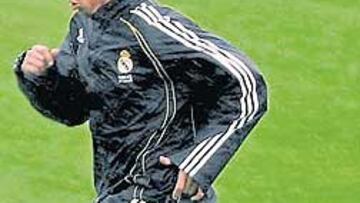 <b>RECUPERADO. </b>Guti se incorporó ayer por primera vez a los entrenamientos desde el partido ante el Steaua. El canterano demostró estar en forma en los sprints.