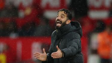 Soccer Football - Premier League - Manchester United v Nottingham Forest - Old Trafford, Manchester, Britain - December 7, 2024 Manchester United manager Ruben Amorim reacts Action Images via Reuters/Lee Smith EDITORIAL USE ONLY. NO USE WITH UNAUTHORIZED AUDIO, VIDEO, DATA, FIXTURE LISTS, CLUB/LEAGUE LOGOS OR 'LIVE' SERVICES. ONLINE IN-MATCH USE LIMITED TO 120 IMAGES, NO VIDEO EMULATION. NO USE IN BETTING, GAMES OR SINGLE CLUB/LEAGUE/PLAYER PUBLICATIONS. PLEASE CONTACT YOUR ACCOUNT REPRESENTATIVE FOR FURTHER DETAILS..