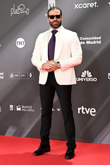 Alejandro Nones posa en la alfombra roja. 