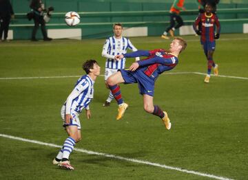 0-1. Frenkie De Jong marc¨® el primer gol.