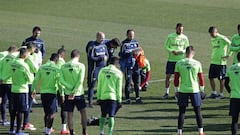 08/02/19 LEVANTE UD
 ENTRENAMIENTO 
 ESTADIO CIUTAT DE VALENCIA CIUDAD
 
 PACO LOPEZ
 GRUPO
 
 
 