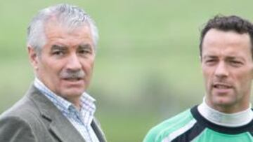 Pernía apela a "espíritu de Hoznayo" para enderezar el rumbo del Racing