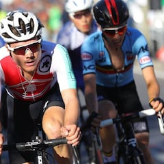 El suizo Hirschi domina también el Mundial; Castrillo, sexto