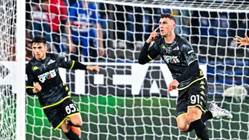 El jugador del Empoli Roberto Piccoli celebra el gol del empate contra la Sampdoria en la Serie A.