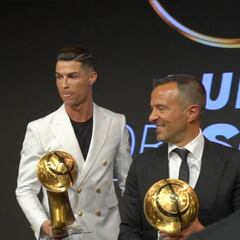 ¿Le copia Cristiano el peinado a Bale? El portugués se está dejando coleta