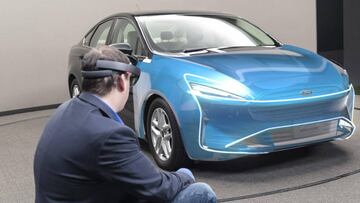 Mira cómo Ford diseña sus coches usando las HoloLens AR de Microsoft
