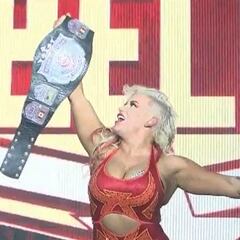 Taya Valkyrie recupera el campeonato Reina de Reinas