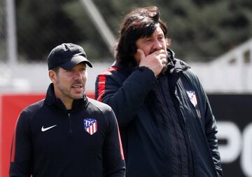 Diego Pablo Simeone y el 'Mono' Burgos. 