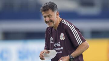 Juan Carlos Osorio, director técnico de la Selección Mexicana, durante un entrenamiento del Tricolor.