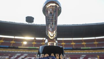 The Champion Trophy an Medal during the media day prior to the first leg of the Grand Final of the Torneo Clausura Grita Mexico C22 of the Liga BBVA MX between Atlas and Pachuca, at the Jalisco Stadium, on May 25, 2022.
<br><br>
Trofeo y Medalla de Campeon durante el dia de Medios previo al partido de ida de la gran Final del Torneo Clausura Grita Mexico C22 de la Liga BBVA MX entre Atlas contra Pachuca, en el Estadio Jalisco, el 25 de Mayo de 2022.