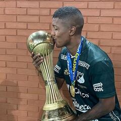 La UC da un golpe en el mercado y asegura su primer refuerzo: viene de la MLS