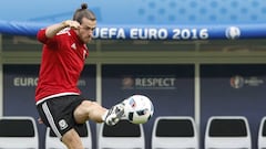 England-Wales: Coleman makes three changes, Roy keeps faith
