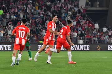 Trio de lujo, Melamed, Melero y Luis Surez.