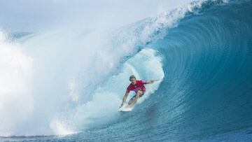 El surfista hawaiano es de los mejores en olas tuberas... y en cualquier otro tipo. 