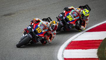 Luca Marini y Joan Mir, en el circuito de Portimao durante el GP de Portugal.