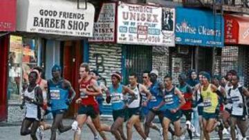 <b>COLORIDO. </b>El grupo de cabeza, por las calles de Nueva York.