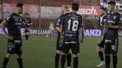 San Martín de Tucumán y Argentinos aburren y empatan