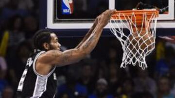 Kawhi Leonard machaca.