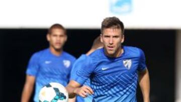 A PUNTO. Camacho, durante un entrenamiento en el Ciudad de M&aacute;laga.
 