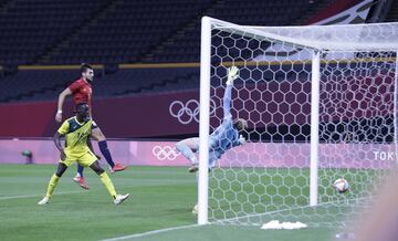 Australia 0-1 España | Asensio puso un centro desde la derecha y el capitán, entre una maraña de australianos, remató para poner el balón en el segundo palo.
