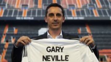 Gary Neville: "Todo entrenador ha tenido un primer día"