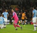 Manchester City con Claudio Bravo cayó ante Wolverhampton