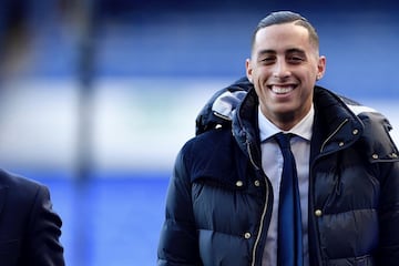 Ramiro José Funes Mori es un futbolista argentino que juega como defensa central. Originario de Ciudad de Mendoza, Argentina, nació el 5 de marzo de 1991.