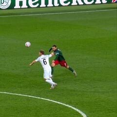 Joshua Kimmich y su golazo de volea en el Lokomotiv vs Bayern