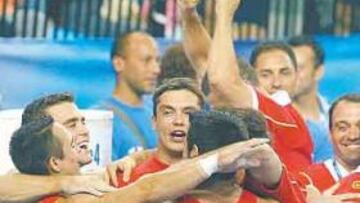 <b>PRIMERA ALEGRÍA. </b>El equipo masculino de gimnasia conquistó el primer oro de su historia en los Juegos Mediterráneos .