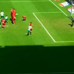 ¡Gran tiro libre! El genial golazo de Valdés en empate de Santos