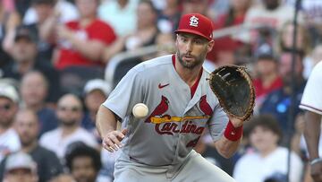 ATLANTA, GA - JULY 06: Paul Goldschmidt #46 of the St. Louis Cardinals catches a ball for an out at first against the Atlanta Braves in the third inning at Truist Park on July 6, 2022 in Atlanta, Georgia.   Brett Davis/Getty Images/AFP
== FOR NEWSPAPERS, INTERNET, TELCOS & TELEVISION USE ONLY ==