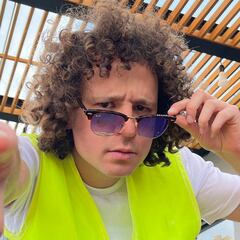 El 'youtuber' Luisito Comunica estaría documentando la situación de Colombia